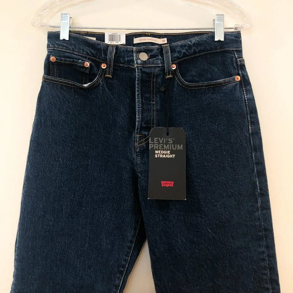 RARE Levi's Wedgie Straight Gold Chain Denim Jeans - Picture 5 of 13